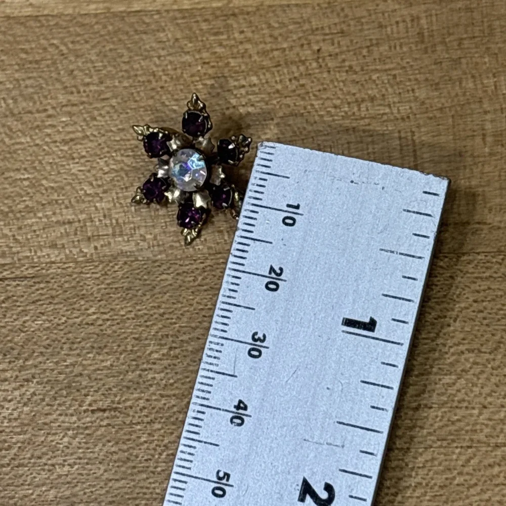 Vintage 1940s 1950s Snowflake Brooch Purple AB Rhinestone Silver Tone Pin